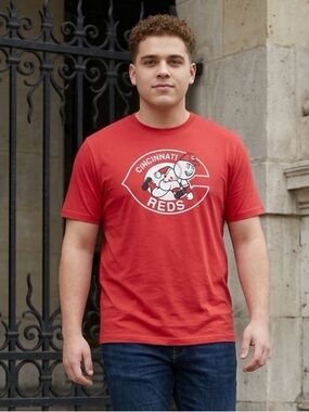 NWT Fanatics Unisex Red Short Sleeve Cincinnati Reds Graphic T-Shirt - Size XXL
